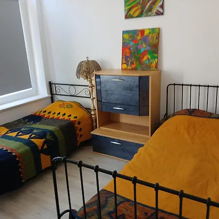 Helle 2 In Zentrum Apartmán *