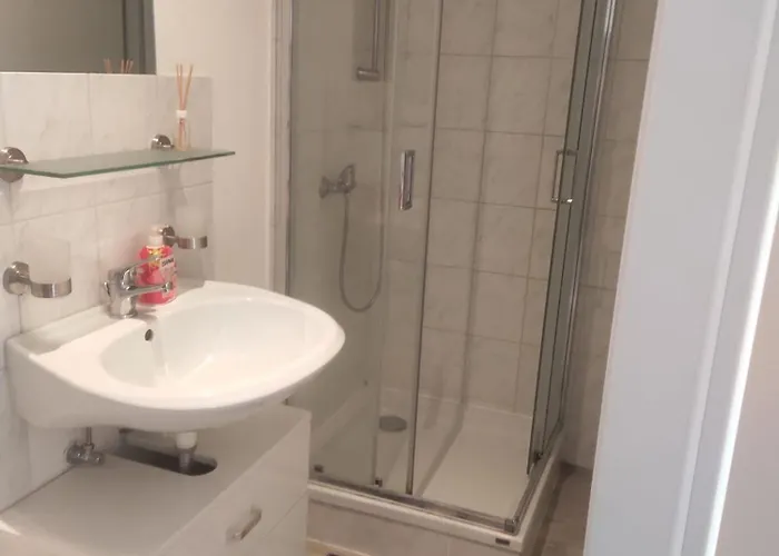 Helle 2 In Zentrum * Schwerin (Mecklenburg-Vorpommern)